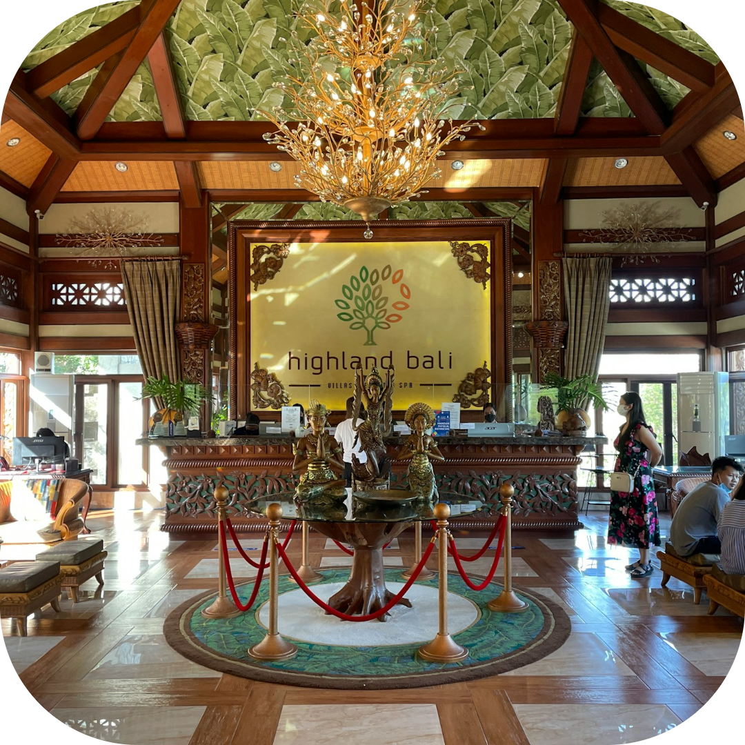 resort lodge front lobby and front desk
